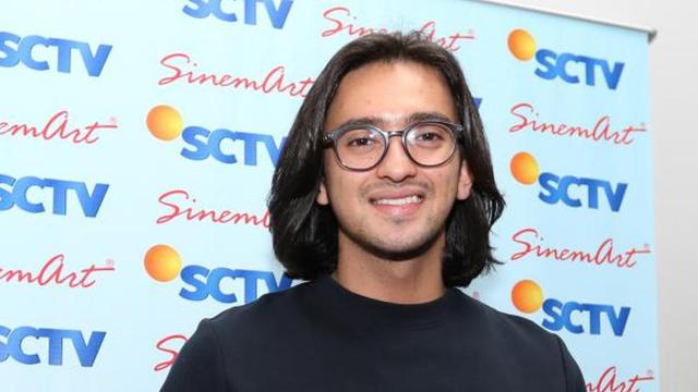 Omar Daniel Tak Gondrong Masih Ganteng Showbiz Liputan6 Com