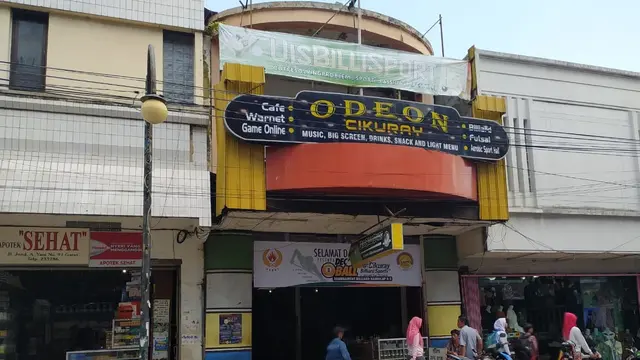 Bioskop Odeon, menjadi bioskop pertama di kabupaten Garut, Jawa Barat yang dibangun Belanda pada 1920 silam