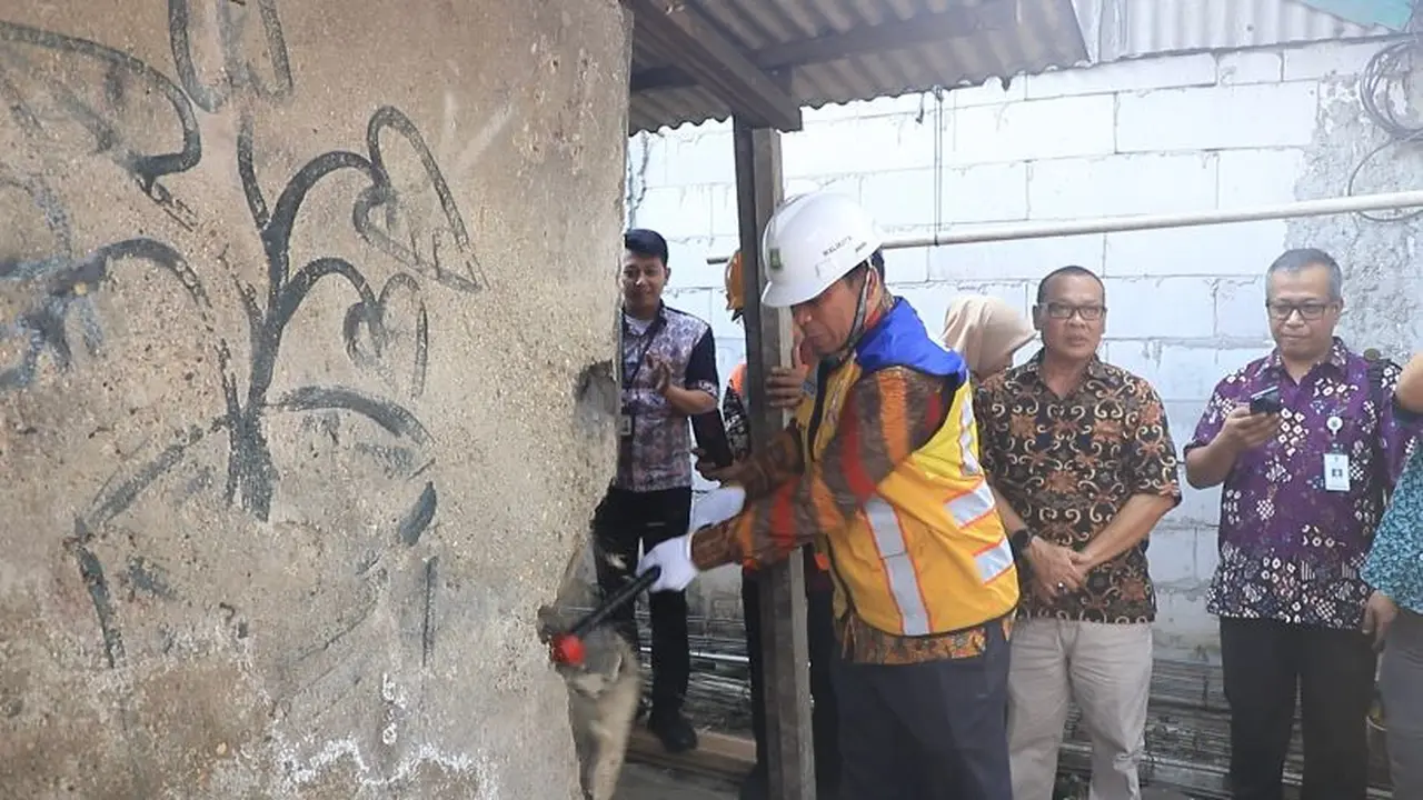 Bedah rumah