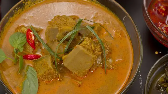 Ilustrasi gulai nangka muda./Copyright shutterstock.com