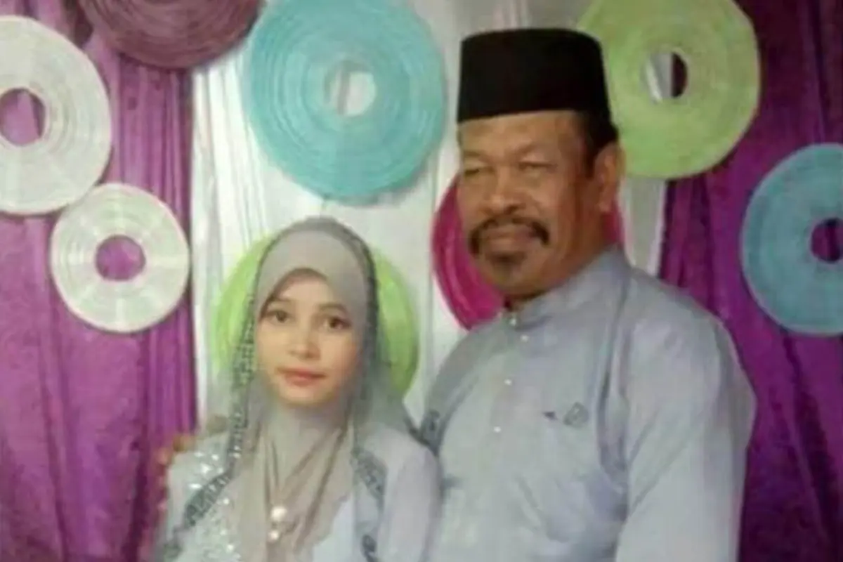Heboh! Guru SMK Menikah dengan Muridnya