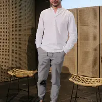 Reza Rahadian (Deki Prayoga/bintang.com)