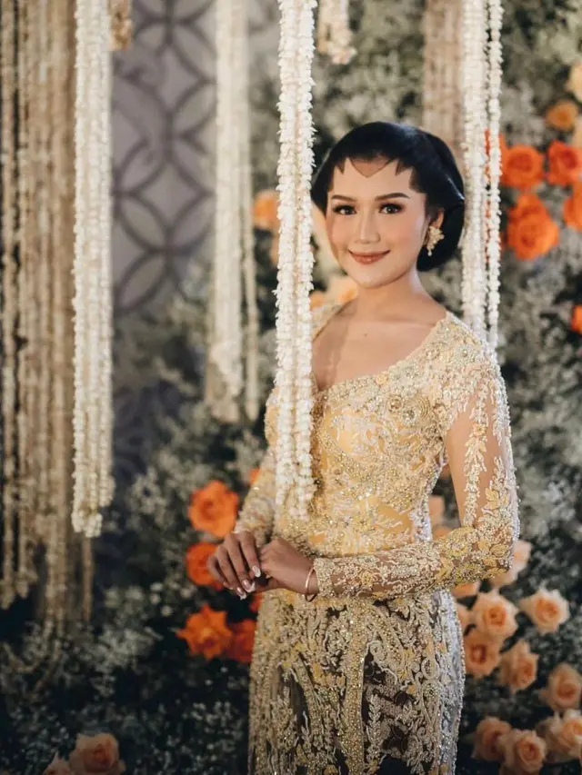 Erina Gudono saat Upacara Dulang Pungkasan