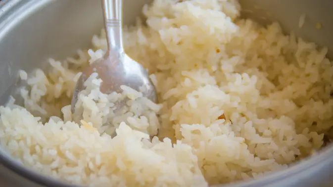 Biar Nasi Enggak Cepat Basi, Hindari 5 Kebiasaan Ini
