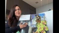Melaney Ricardo Unboxing Hampers Lebaran dari Presiden Prabowo,&nbsp; foto: TikTok @melaney_ricardo