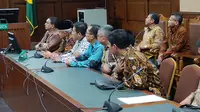 Sidang Perdana Gugatan Panji Gumilang kepada Wakil Ketua Majelis Ulama Indonesia (MUI), Anwar Abbas dan pihak MUI. (Merdeka.com/Rahmat Baihaqi)