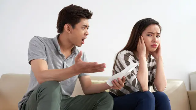 4. Mengabaikan Tanda-Tanda Bahaya