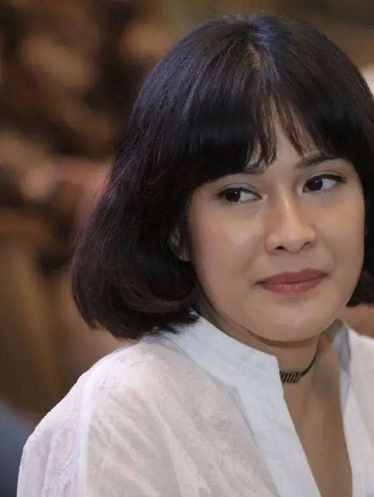 Tidak hanya Dian Sastrowardoyo, film Kartini ini juga diperankan oleh Acha Septriasa, Chrisitine Hakim, Ayushita, Adinia Wirasti, Dwi Sasono, Denny Sumargo, dan Reza Rahadian. (Galih W. Satria/Bintang.com)