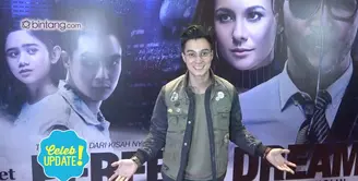 Baim Wong berperan menjadi anak Wulan Guritno dalam film Perfect Dream. 