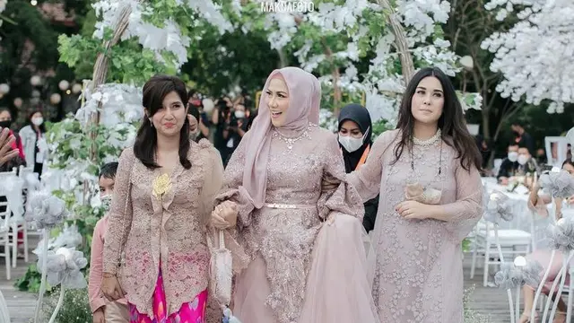 6 Momen Lamaran Venna Melinda dan Ferry Irawan, Penuh Kebahagiaan