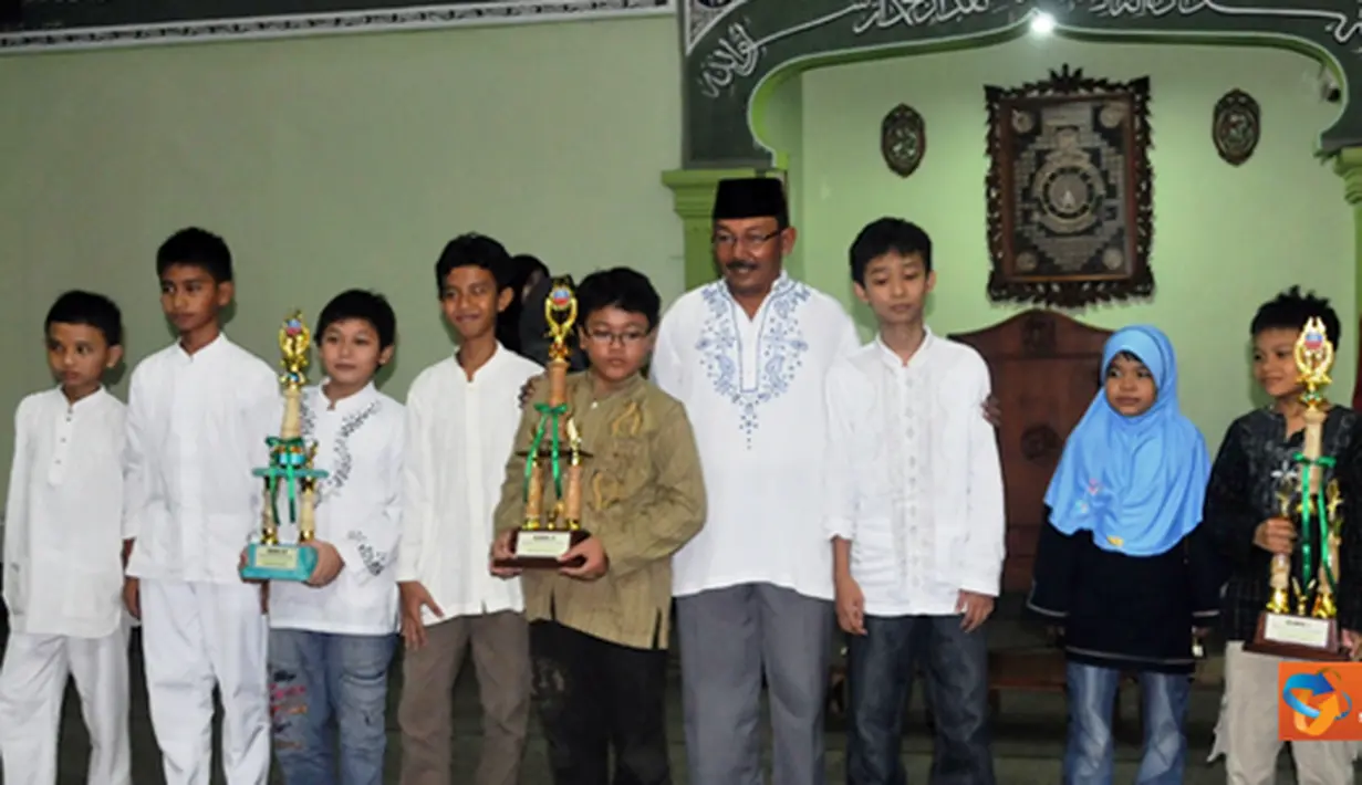 Citizen6, Depok: Lomba berlangsung dari ba'da Zuhur hingga menjelang berbuka puasa diakhiri dengan buka puasa bersama. (Pengirim: Efrimal Bahri)