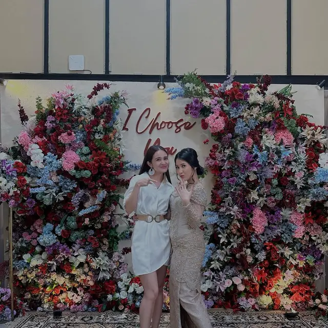 6 Potret Michelle Ziudith di Lamaran Artis FTV Jovanna Jova, Didoakan Menyusul