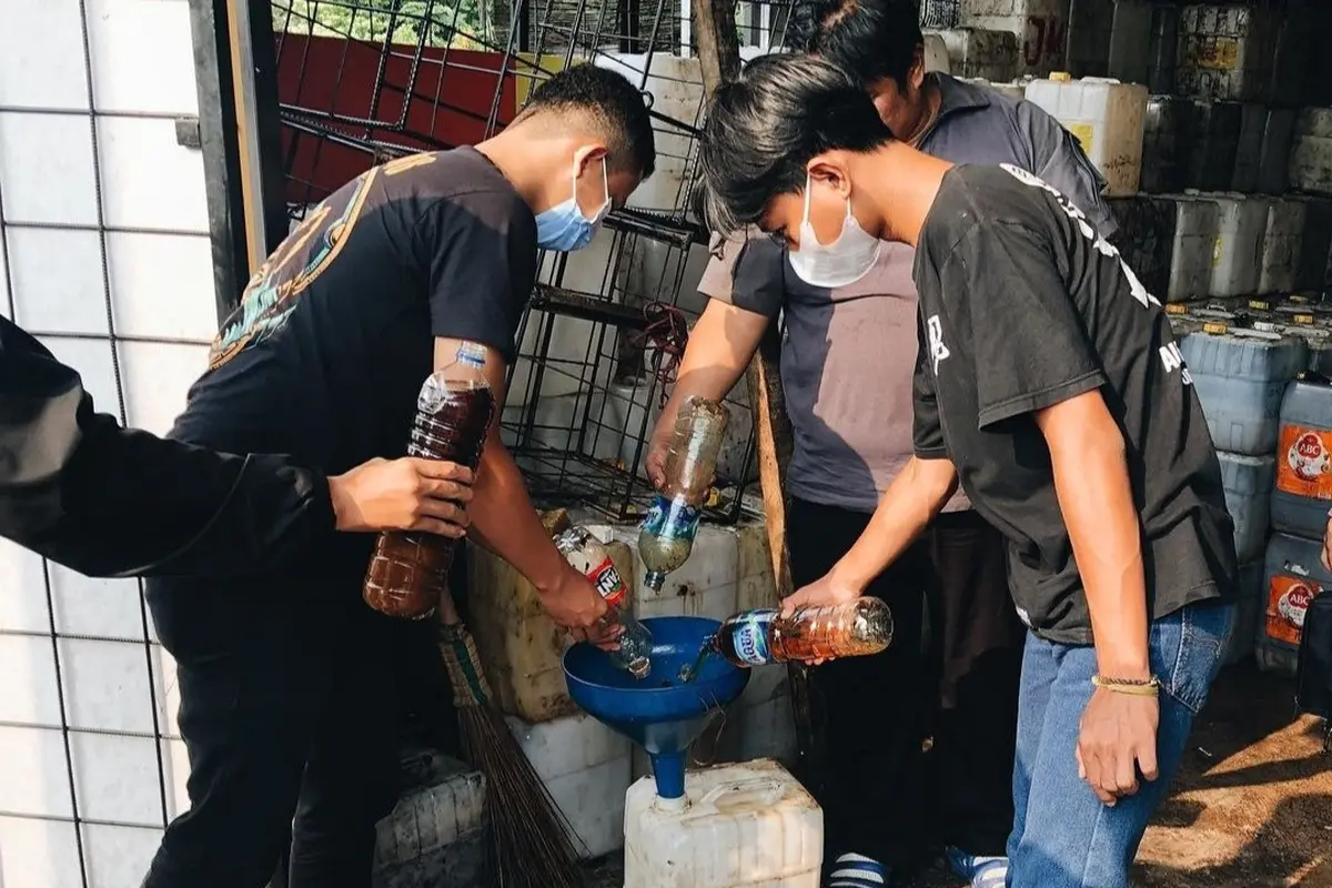 Minyak Jelantah Disulap Jadi Sembako Bantu Warga Terdampak PPKM Level 4