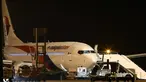 Pesawat Malaysia Airlines MH192 rute Kuala Lumpur-Bangalore, India, melakukan pendaratan darurat di Bandara Internasional Kuala Lumpur, Senin (21/4/2014). (REUTERS/Samsul Said)
