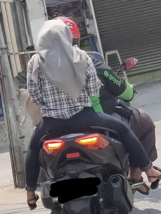 6 Potret Kocak Susahnya Naik Motor Gede