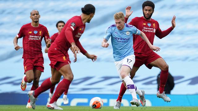Manchester City Bantai Liverpool 4-0 di Etihad
