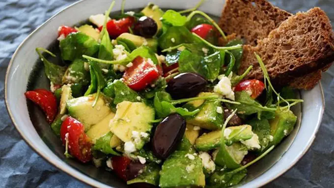 Vitamin E/copyright Pexels.com/Dana Tentis