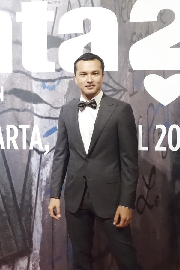 Gaya Jutaan Dollar Dian Sastro dan Nicholas Saputra di Red ...