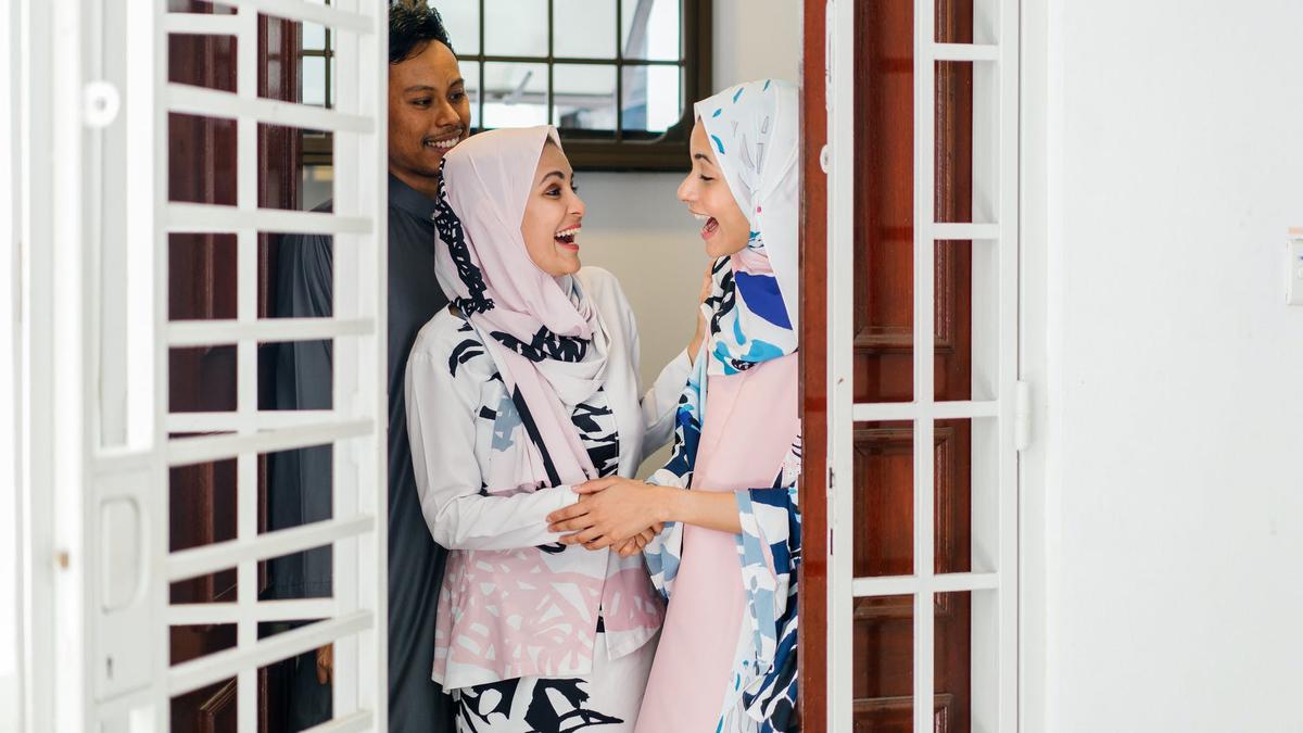 Tradisi Silaturahmi Lebaran: Menjalin Kebersamaan di Hari Kemenangan