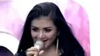 2 Racun Youbi Sister membawakan lagu Hey Siapa Kamu dalam acara inBox SCTV (08/12/2014).