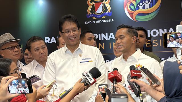 Menteri Keuangan (Menkeu) Purbaya Yudhi Sadewa menghadiri Rapimnas KADIN, di Park Hyatt, Jakarta, Senin (1/12/2025). (Liputan6.com/Tira)