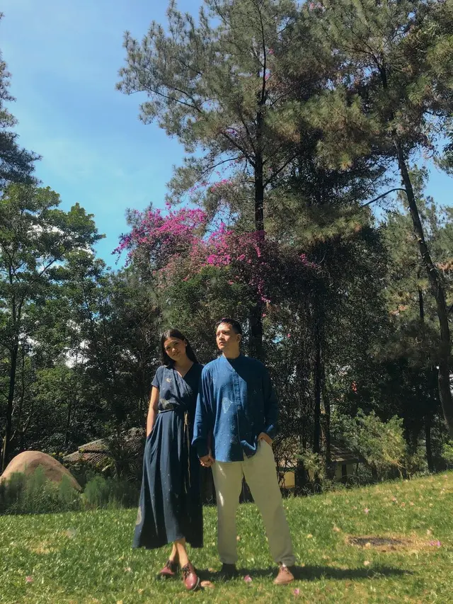 3 Tahun Menikah, Ini 6 Potret Mesra Monita Tahalea dan Suami yang Jarang Tersorot
