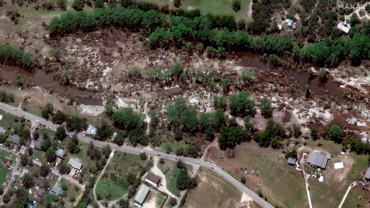 Potret Tepian Sungai Guadalupe Texas Sebelum dan Sesudah Banjir Bandang