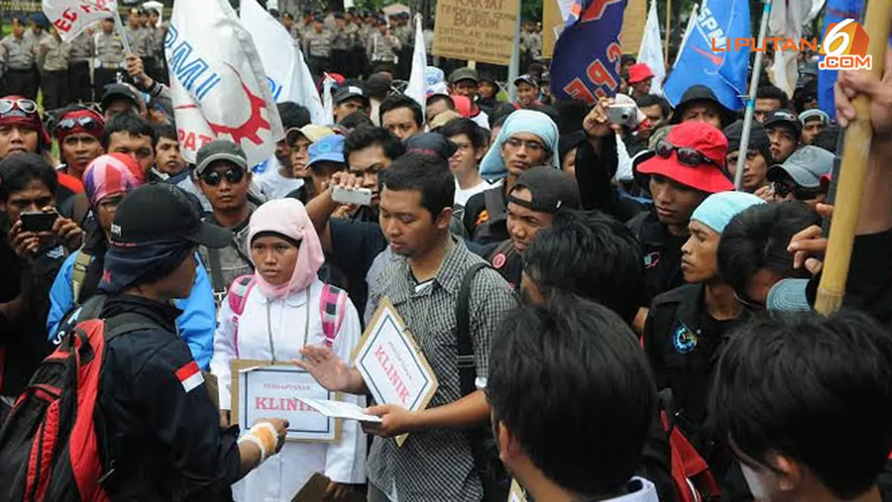 demo-buruh3-140212c.jpg