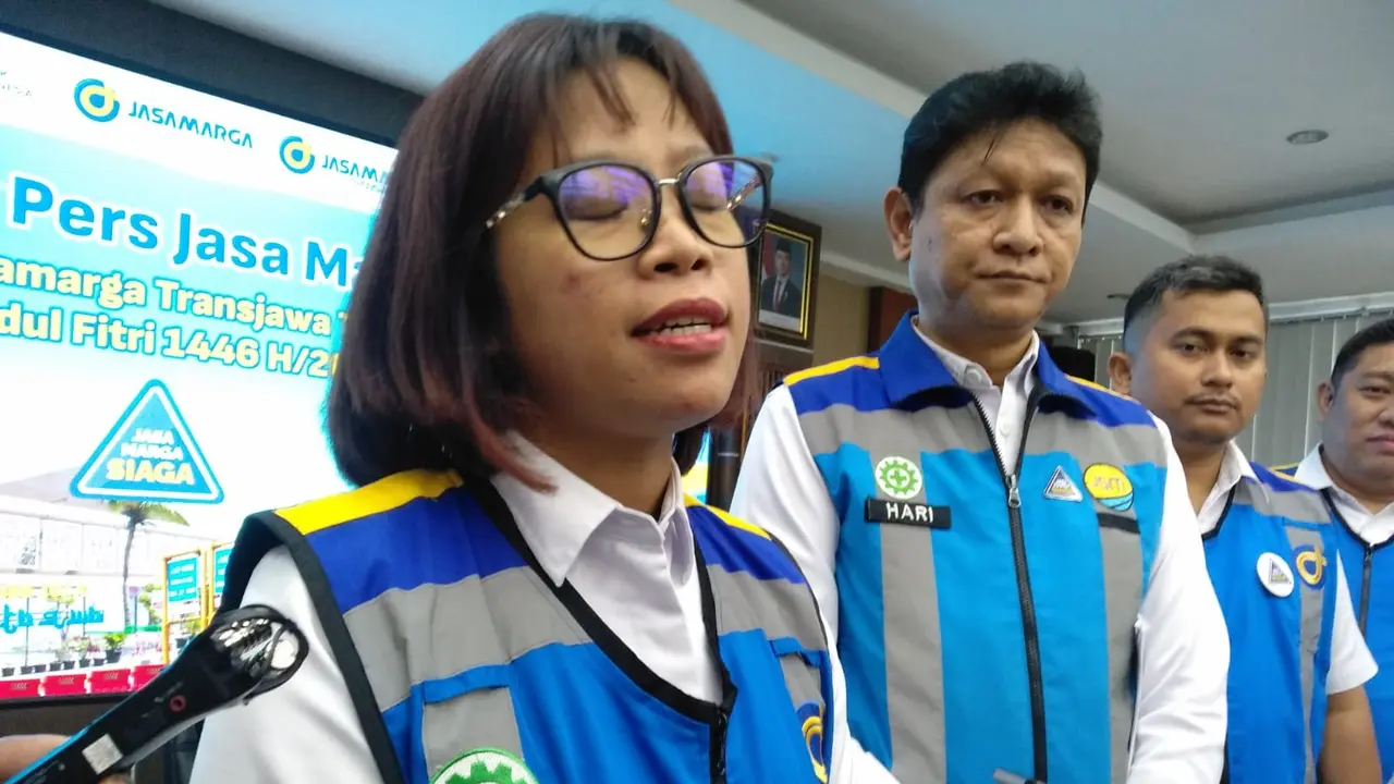 Vice President Corporate Secretary and Legal PT Jasamarga Transjawa Tol (JTT) Ria Marlinda Paallo