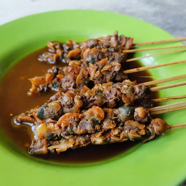 Sate ayam khas nusantara