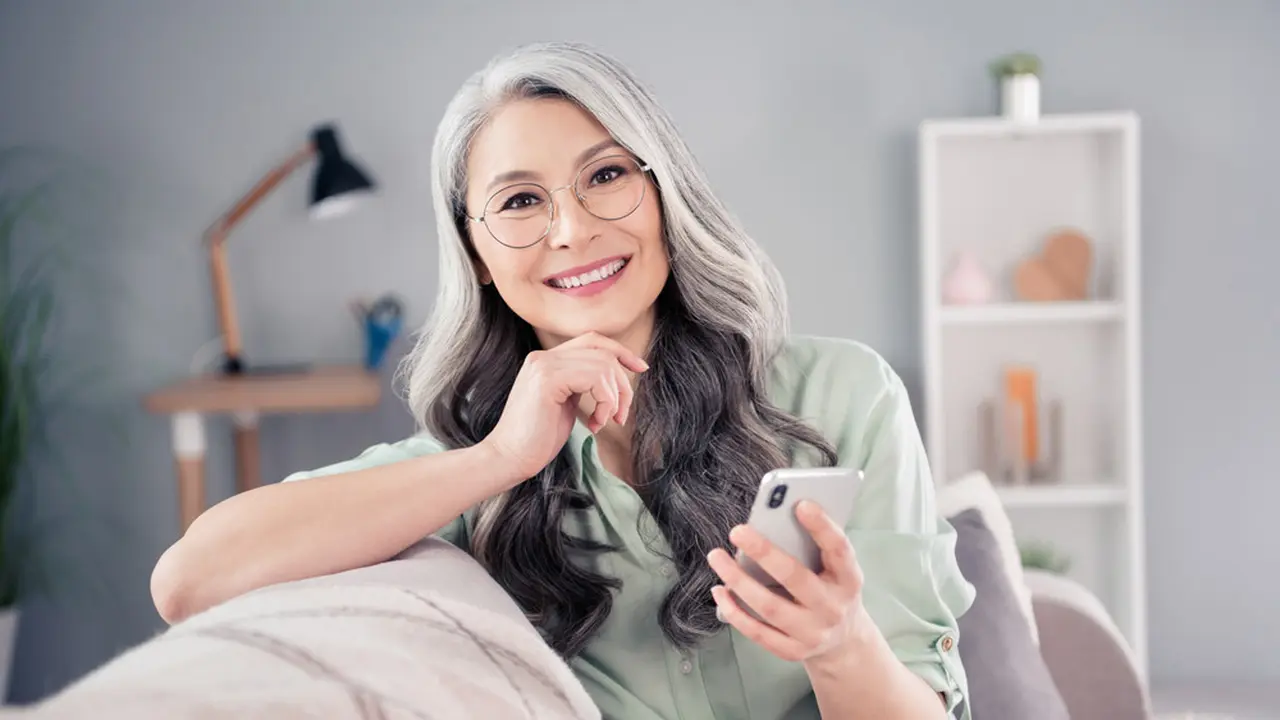 ibu tua sehat cantik mandiri
