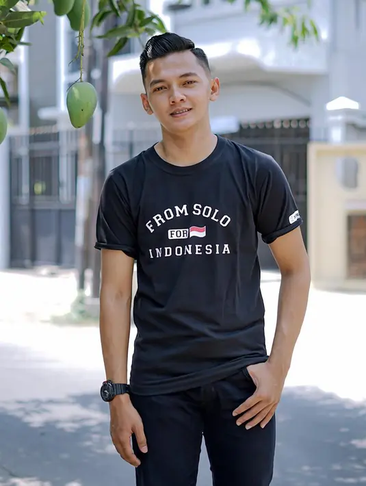 Pria berwajah tampan ini memiliki akun instagram pribadi yang bernama @doryharsa dan akun tersebut diikuti oleh lebih dari 150 ribu followers. (Liputan6.com/IG/@doryharsa)