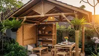10 Inspirasi Gazebo Bambu Modern di Halaman Rumah Kampung, Bikin Betah dan Estetik