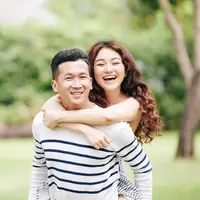 ilustrasi pasangan bahagia/Dragon Images/Shutterstock