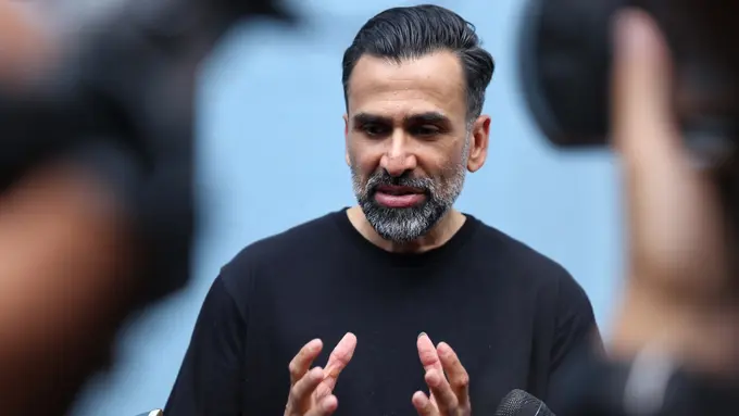 [Bintang] Jeremy Thomas