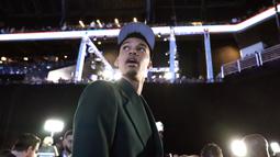 Pemain Prancis, Victor Wembanyama saar menjadi pilihan pertama oleh San Antonio Spurs di NBA Draft 2023 di Barclays Center, New York city, 23 Juni 2023 WIB. (AFP/Timothy A. Clary)