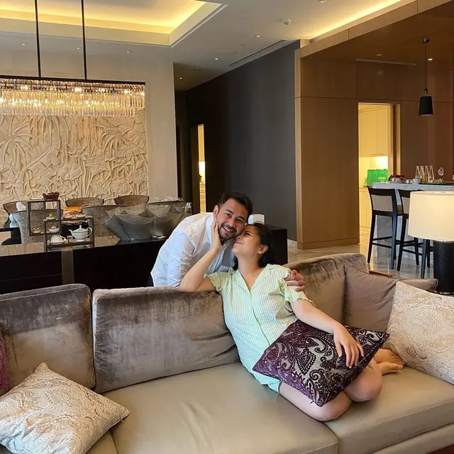 6 Potret Raffi Ahmad Jadi Suami Siaga Jelang Kelahiran Anak Kedua Nagita Slavina