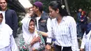 Pada hari ini, Rabu (14/2/2018) para pemain diantaranya Fathir Muchtar, Fera Feriska, Mischa Chandrawinata, Marcella Daryanani, Billian Wekan, dan Cemal Faruk mengunjungi panti jompo. (Nurwahyunan/Bintang.com)