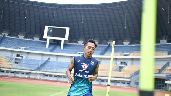 Gelandang Persib, Beckham Putra Nugraha. (Muhammad Faqih/Bola.com)