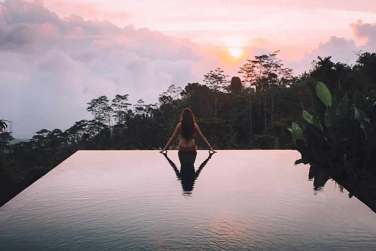 [Bintang] Travel