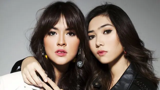 Potret Kedekatan Raisa dan Isyana Sarasvati