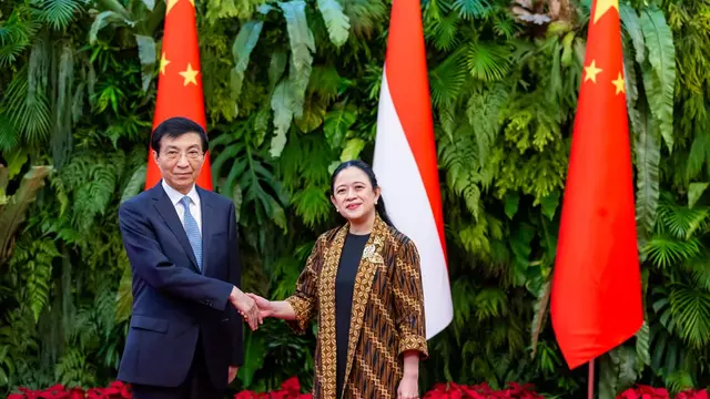 Puan Terima Ketua MPR Tiongkok, Bahas Penguatan Kerja Sama hingga Bencana Banjir dan Longsor yang Landa Indonesia