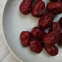 Ilustrasi kurma/ Photo by Mona Mok on Unsplash