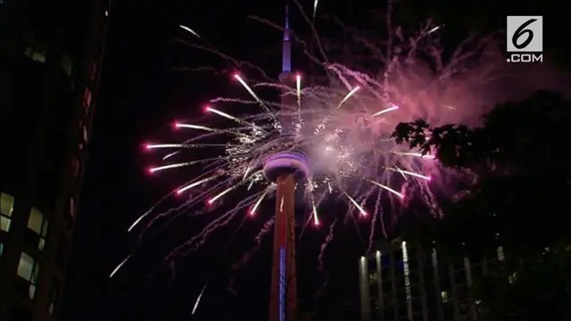 Masyarakat Ottawa dan Toronto merayakan HUT Kanada dengan pesta kembang api.
