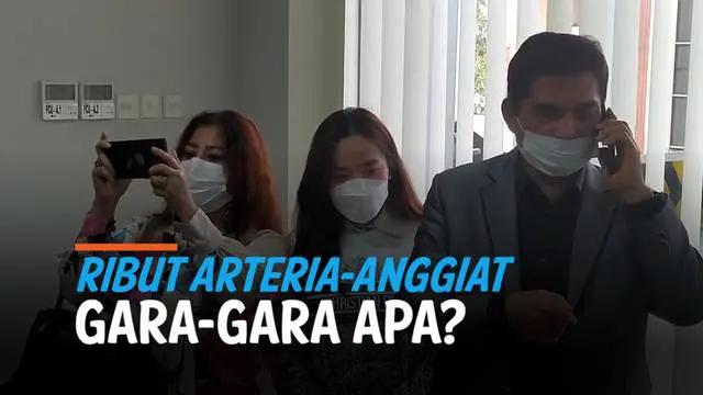 Anggiat Pasaribu mencabut laporannya dan meminta maaf pada anggota DPR RI Arteria Dahlan terkait keributan yang terjadi di Bandara Soekarno Hatta. Kuasa hukum Anggiat mengungkap pemicu insiden tersebut.