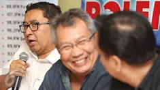 Wakil Ketua DPR Fadli Zon menjadi pembicara dalam diskusi 'Freeport Bikin Repot' di Jakarta, Sabtu (21/11). Diskusi itu membahas kekisruhan antara pemerintah dengan Ketua DPR Setya Novanto terkait kontrak PT Freeport. (Liputan6.com/Immanuel Antonius)