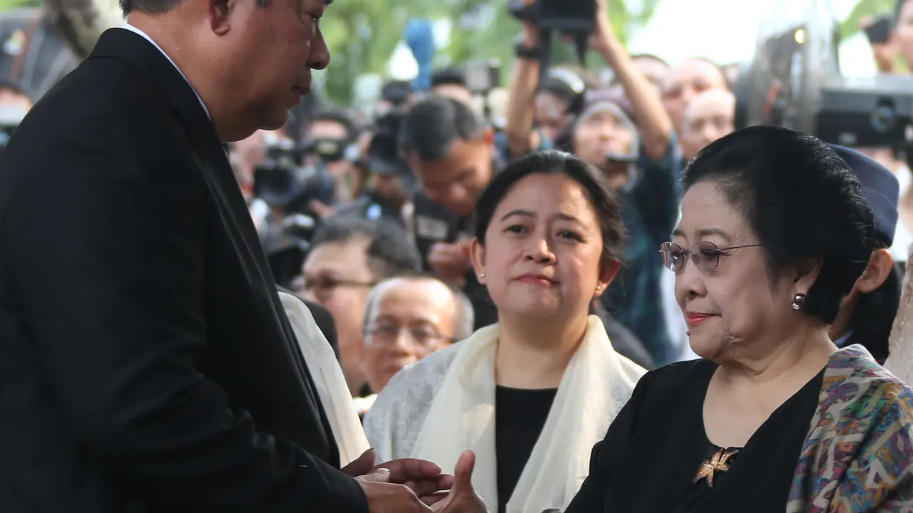 Pertemuan SBY dan Megawati di Pemakaman Ani Yudhoyono