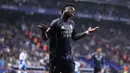 Gelar juara Liga Spanyol musim 2025/2026 milik Barcelona harus ditangguhkan setelah Vinicius Jr berhasil membawa Real Madrid meraih kemenangan atas Espanyol. (AFP/Josep Lago)