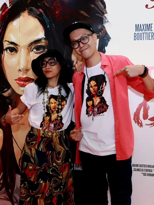 Duo suami istri Endah N Rhesa mempersembahkan lagu anyar mereka untuk soundtrack lagu film garapan Awi Suryadi berjudul 'Bidadari Terakhir'. (Wimbarsana/Bintang.com)