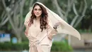 Dalam akun Instagram pribadinya, wanita 30 tahun ini juga beberapa kali mengunggah foto saat menggunakan busana muslim. Bahkan, di beberapa kesempatan ia juga kerap terlihat menggunakan kerudung. (Liputan6.com/IG/@celine_evangelista)